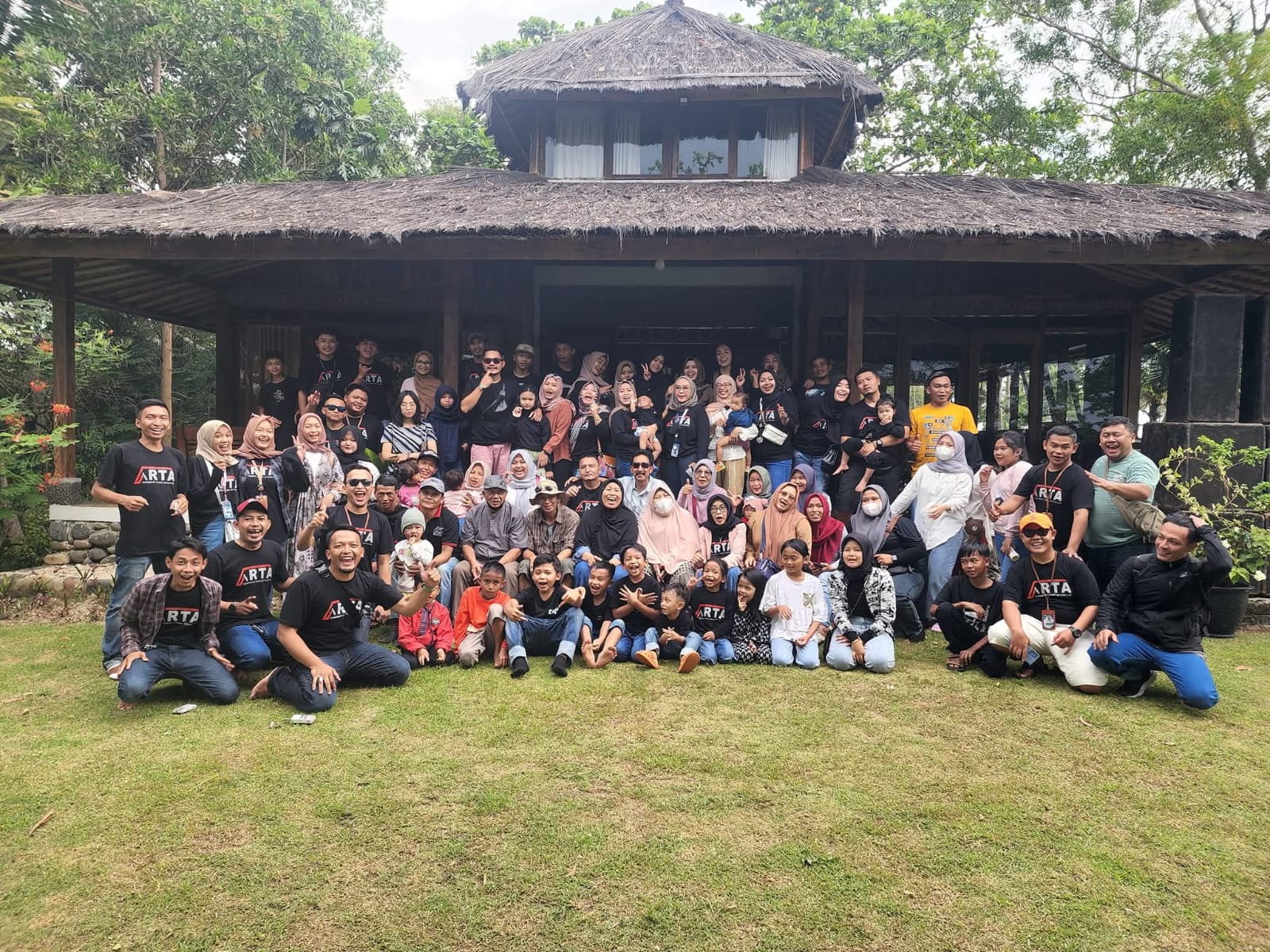 Keluarga Besar Arta Property